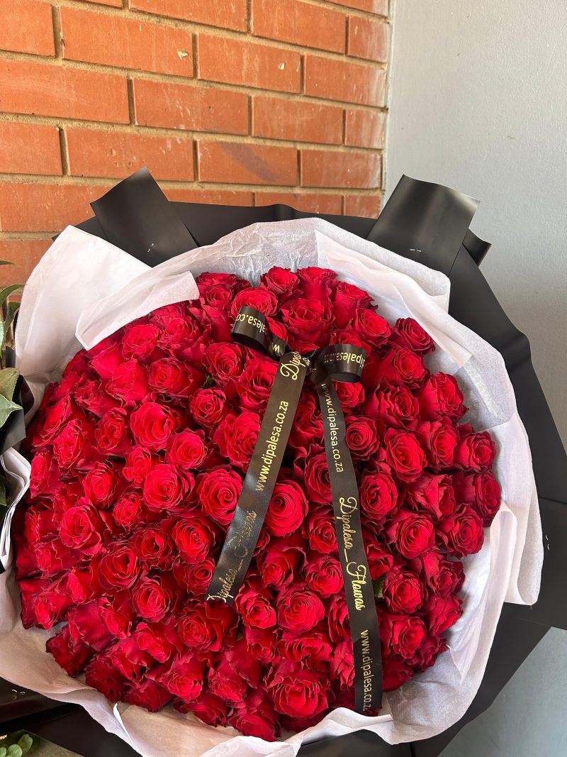 100 Kenya Imported Red Roses