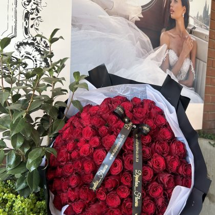 100 Kenya Imported Red Roses