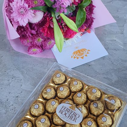 Mixed Bouquet and Ferrero Tray