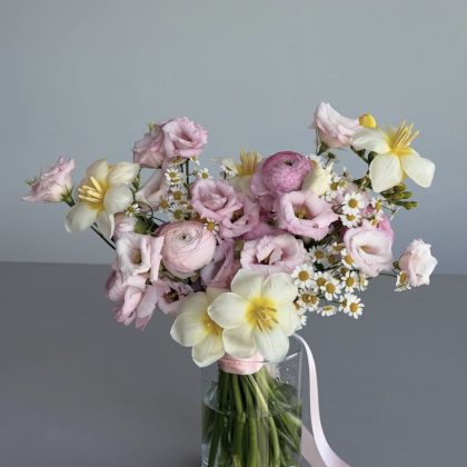 Pastel Bouquet (Vase)